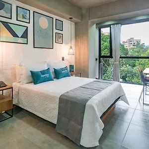Apartahotel Loft 32 Medellin Living