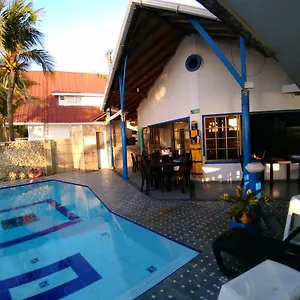 ** Hotel Island House Colombia